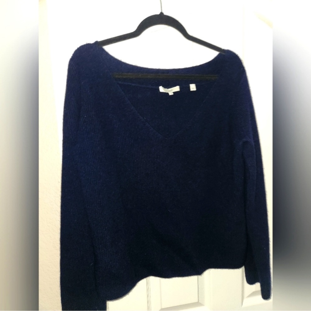 Vince wool and cashmere sweater